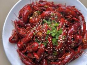 小龙虾系列商用成品酱料,“傻瓜式”操作,一酱成菜