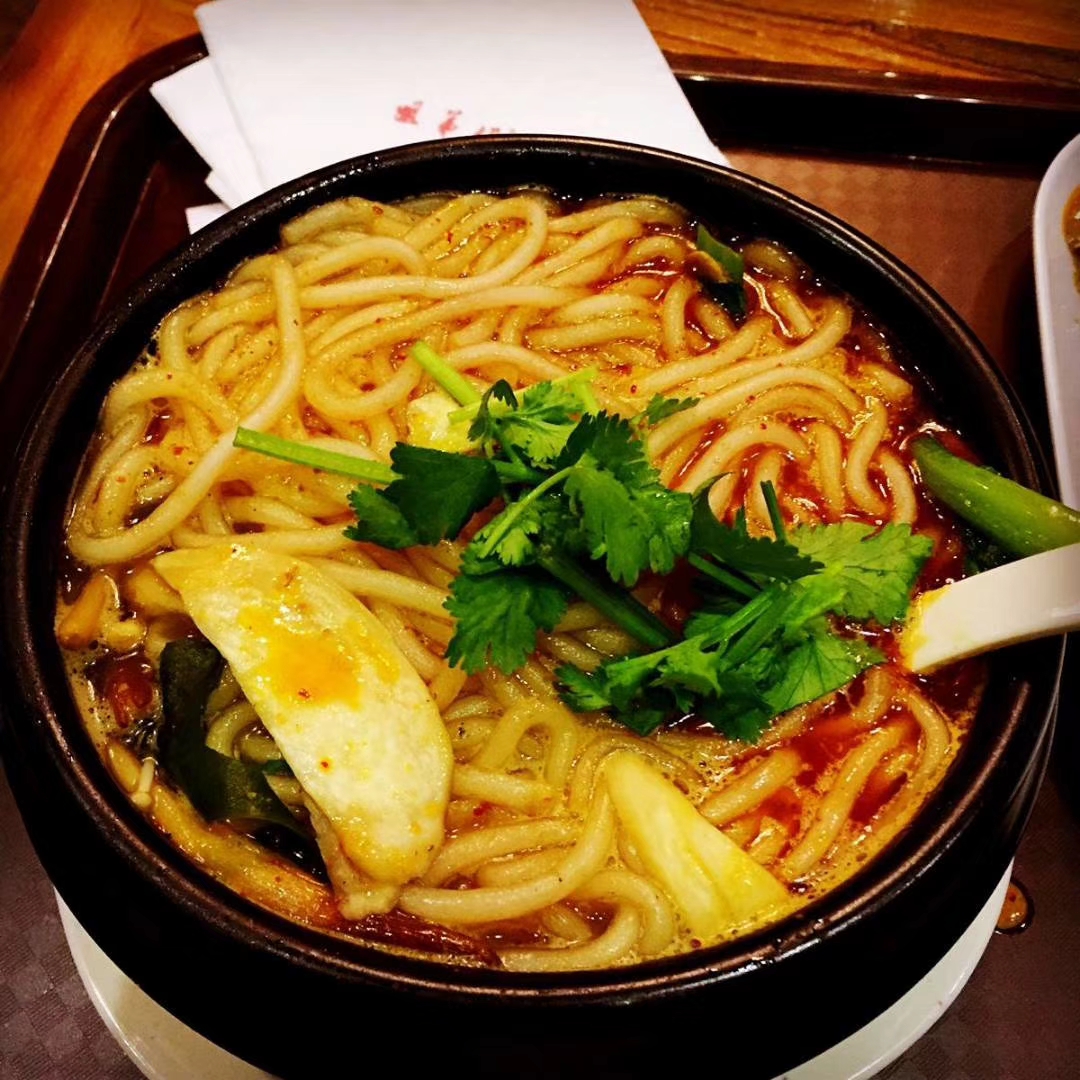姐弟俩土豆粉、砂锅麻辣烫、米线