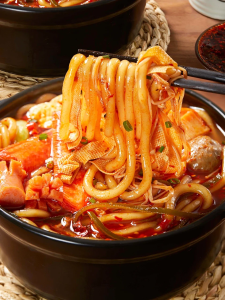 土豆粉商用制作方法，源头工厂直供酱料，六种口味选择