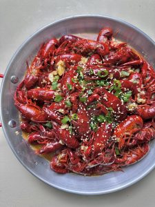 小龙虾系列商用成品酱料，“傻瓜式”操作，一酱成菜