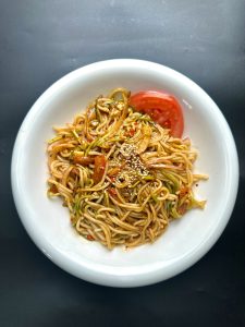 拌粉拌面系列商用成品酱料，操作简单，3分钟即可搞定出餐