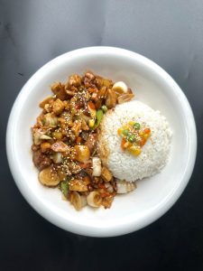 椒麻鸡丁盖浇饭商用制作方法
