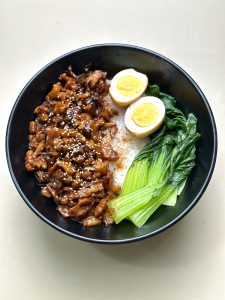 台湾卤肉饭商用制作方法，操作简单，适合大学食堂、外卖堂食