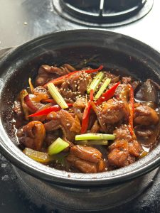 干锅鸡公煲商用制作方法，源头直供成品酱，量大价优
