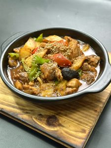 黄焖鸡商用成品酱料，标准化出餐，口味稳定